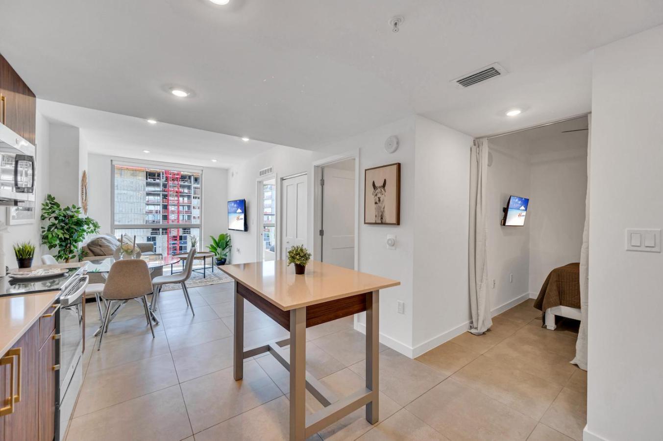Beautiful Unit With Amazing View & Free Parking Apartamento