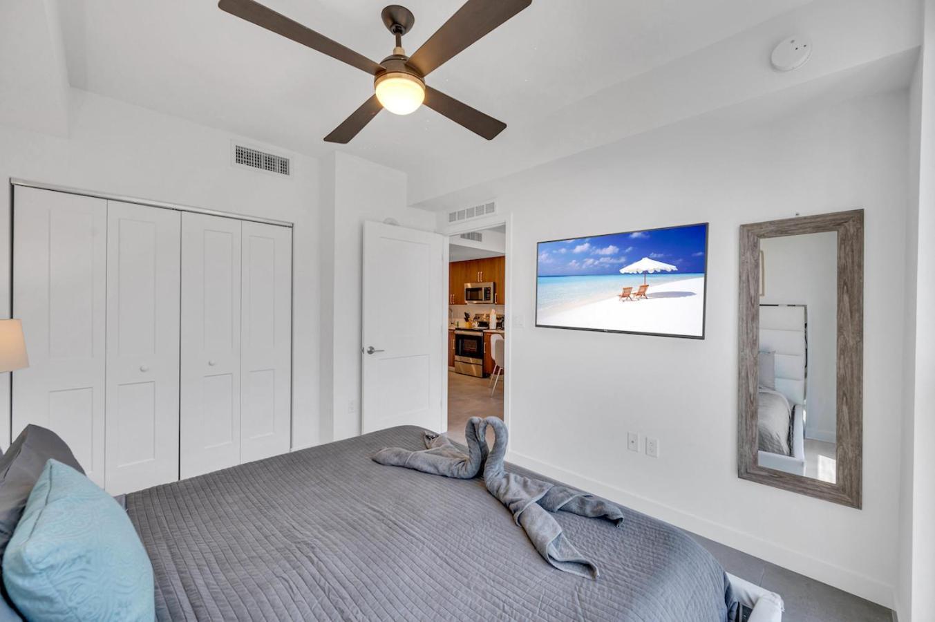Beautiful Unit With Amazing View & Free Parking Apartamento *